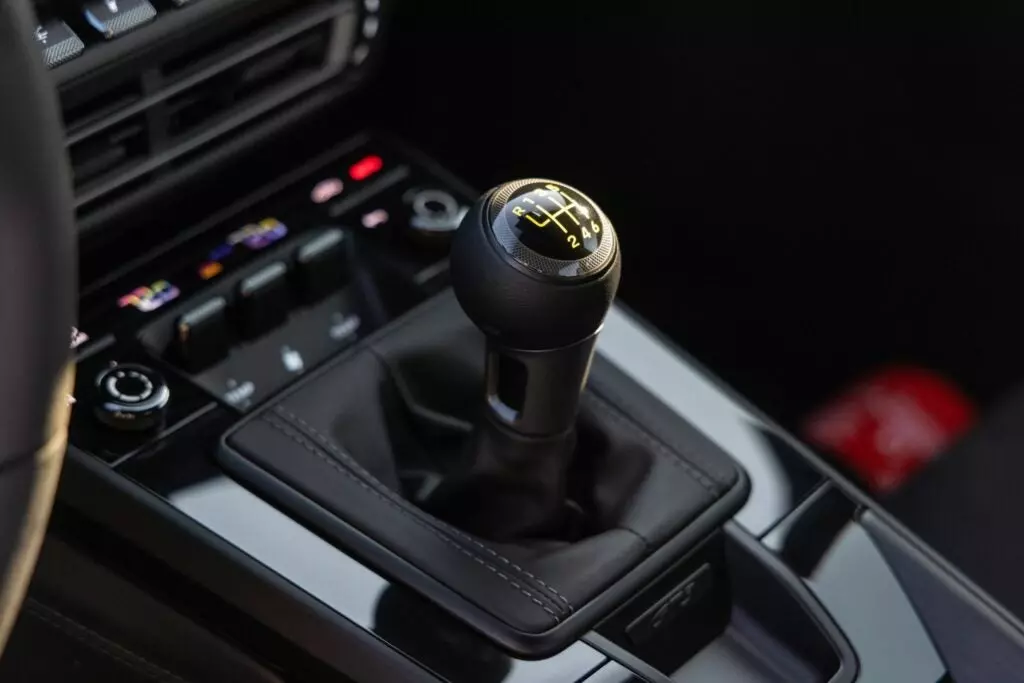 The 2022 Porsche 911 GT3 Touring Manual Transmission Driving Experience: An Expert Review Compilation