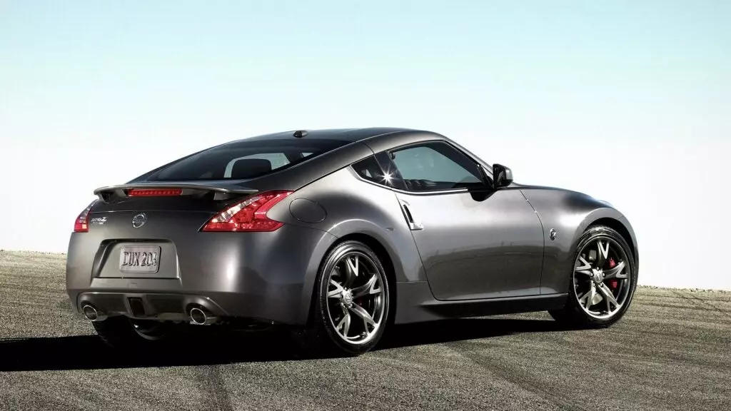 Exactly Why the 2023 Nissan Z Looks So Much Better Than the 370Z: A Design Analysis
