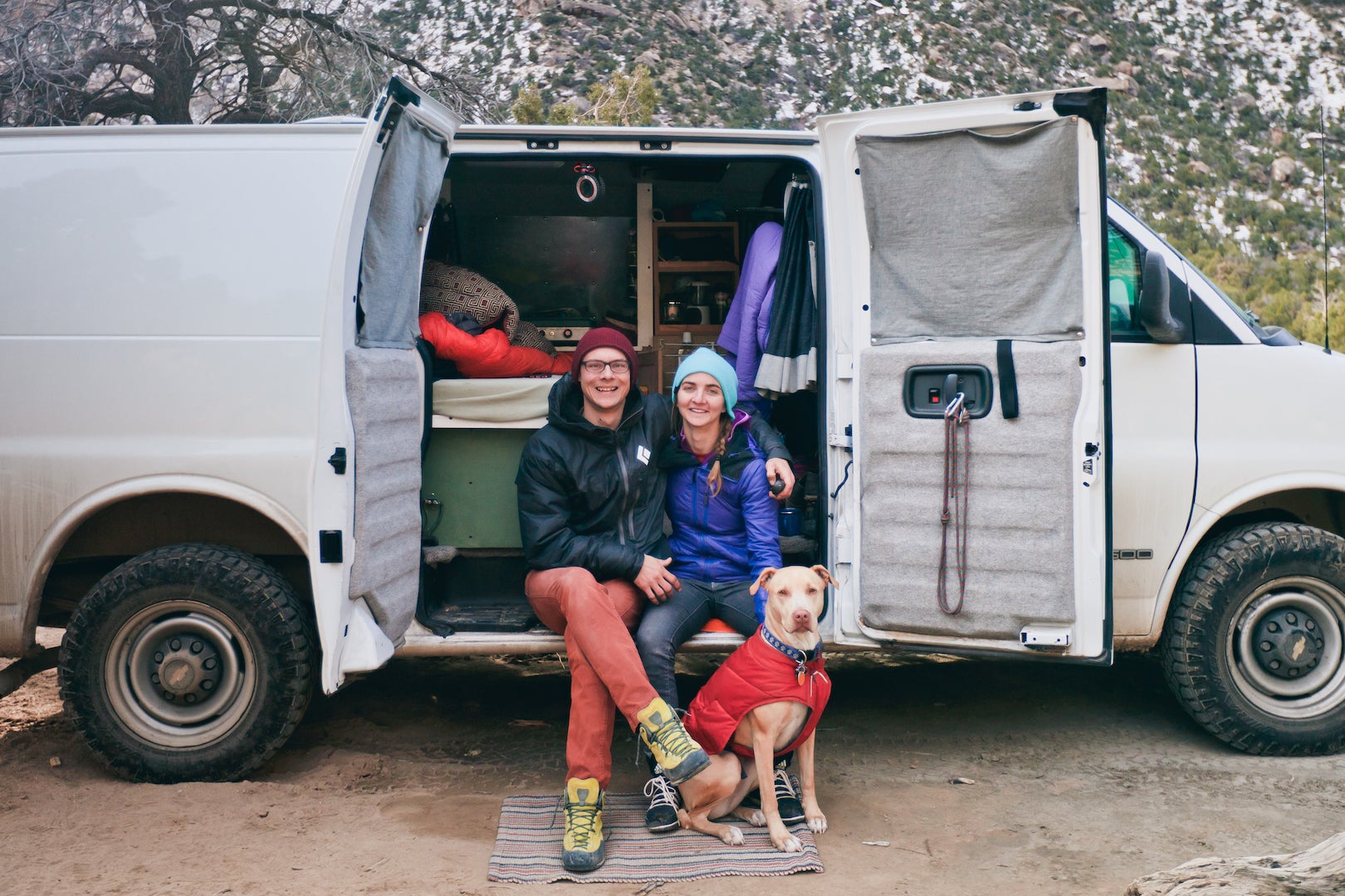 vanlife-couple-dog-1.jpg