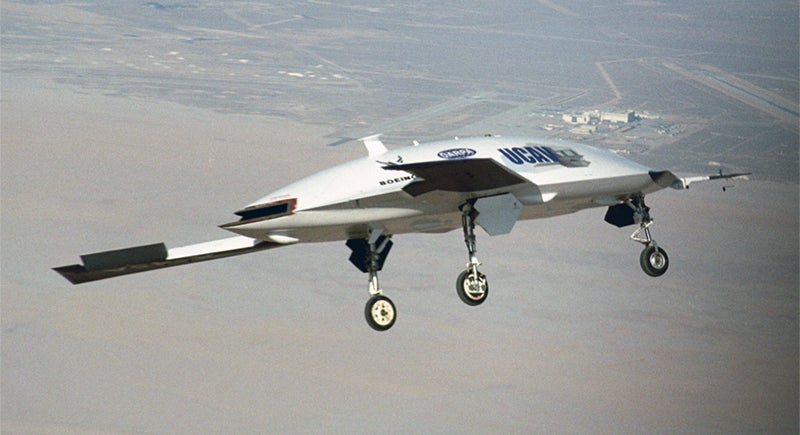 x-45_av1_first_flight_from_edwards_afb_ec02-0106-02dd.jpg