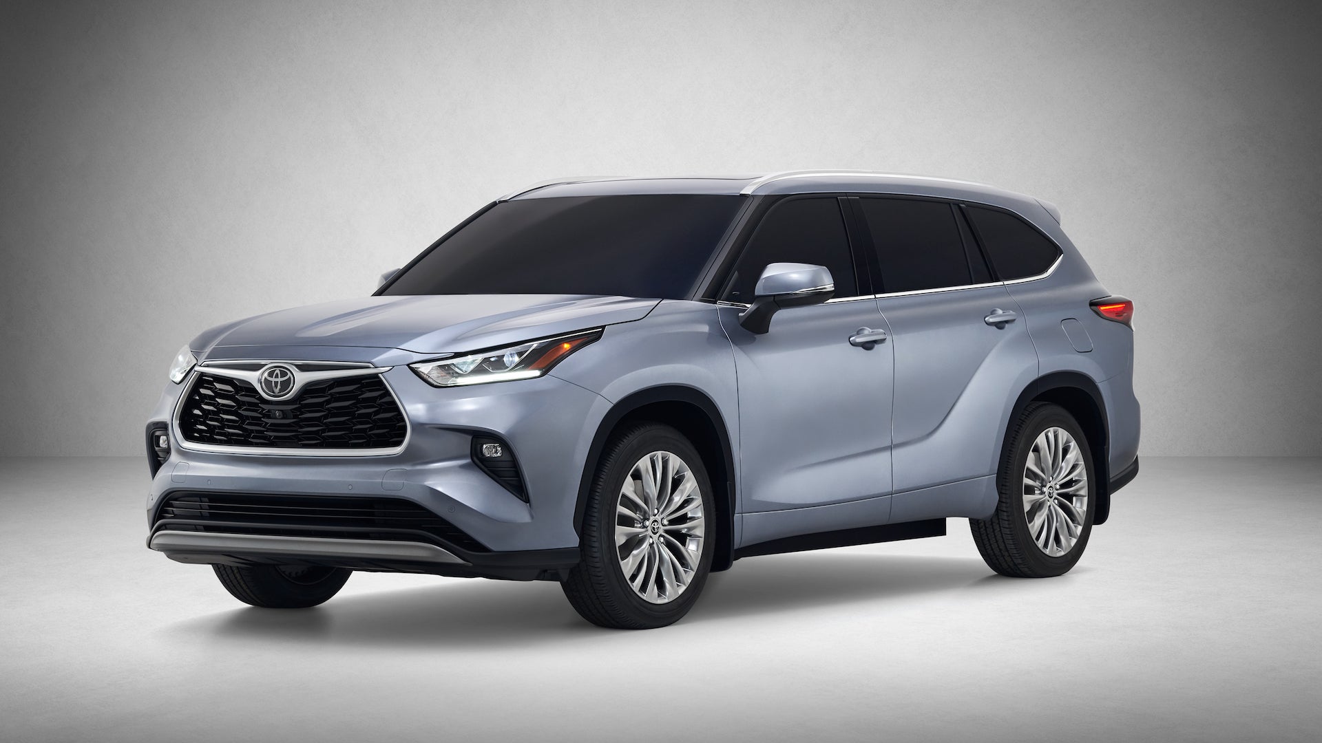 All-New 2020 Toyota Highlander SUV Debuts With Lexus Styling and Hybrid Variant