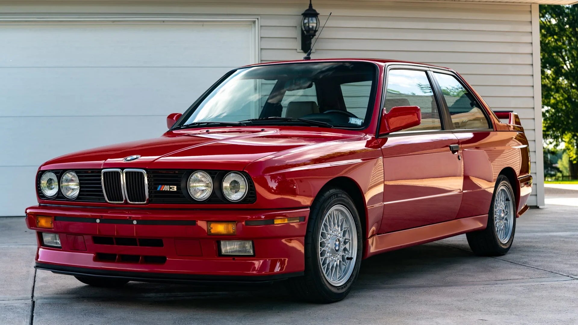 This E30 BMW M3 Just Sold for $250,000 On <em>Bring A Trailer</em>; Your Brain Is Now On Fire