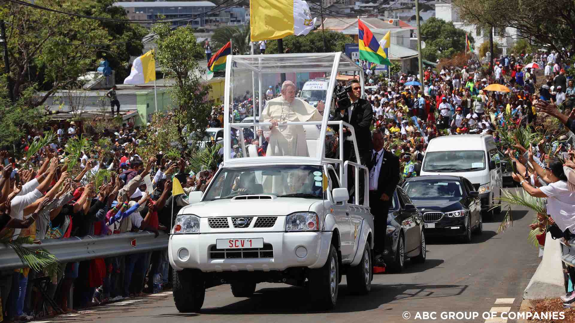 One-Off Nissan Frontier Built for Pope Francis Is the Coolest Popemobile Yet