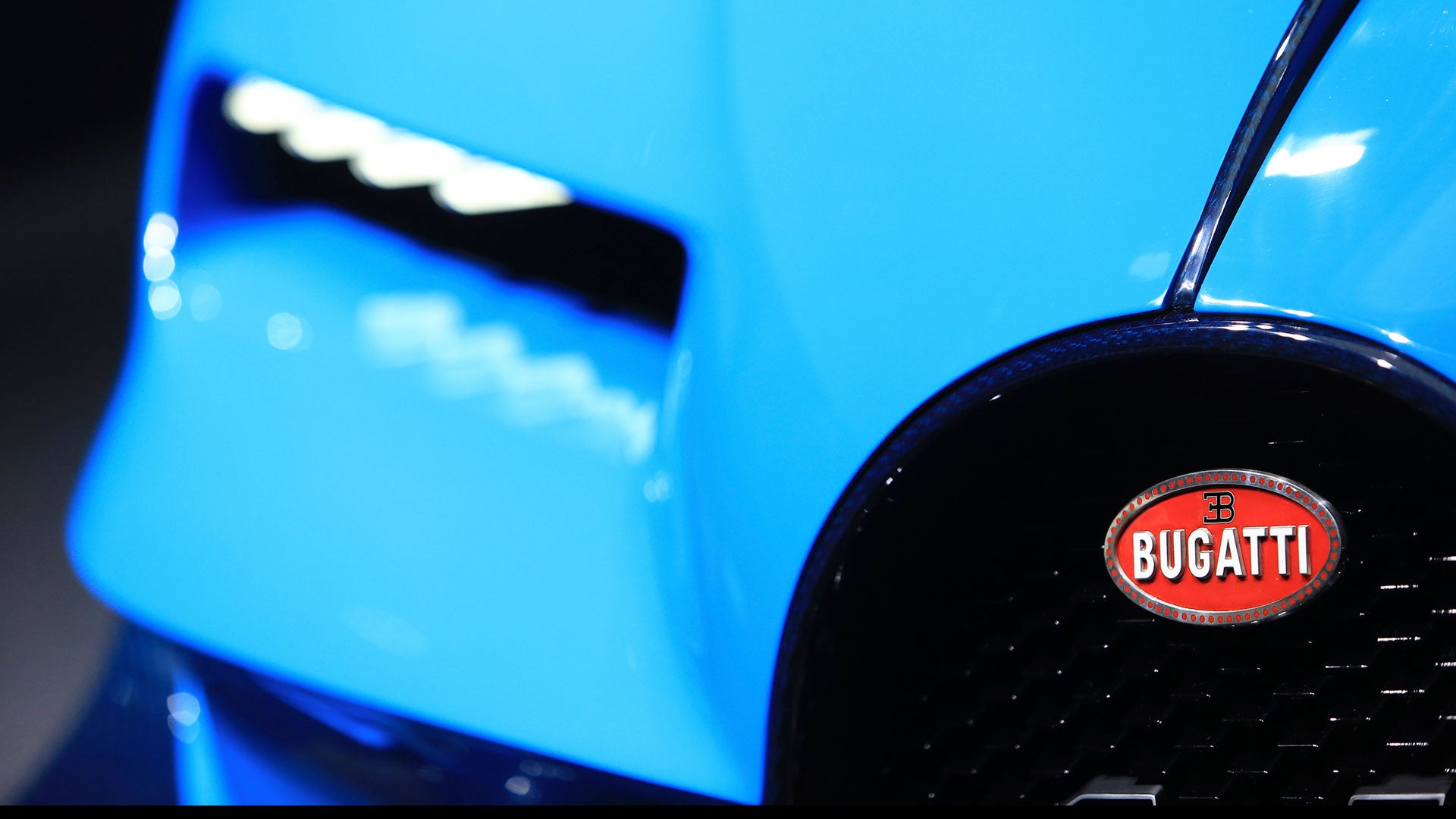 Official: Bugatti Chiron Coming to Reclaim the Kingdom of Crazy