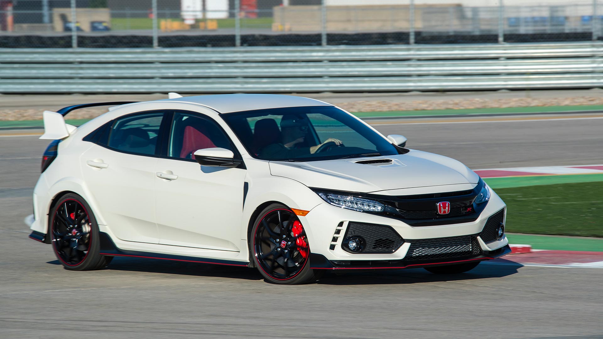 Honda Civic Type R Has No Automatic Transmission Because It’d Be Too Heavy