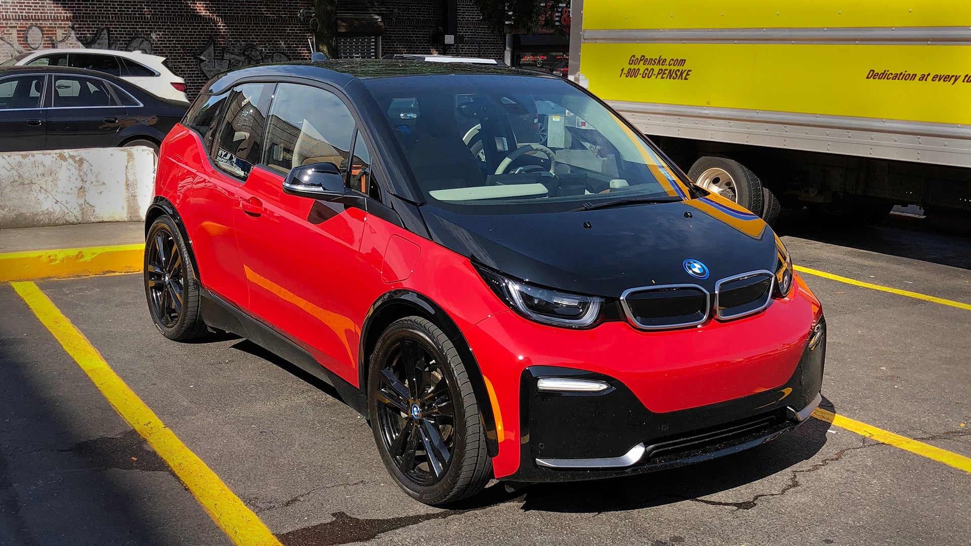 2018 BMW i3s Group Review: An Electric Niblet Smacking Drivers in the Face With the Future