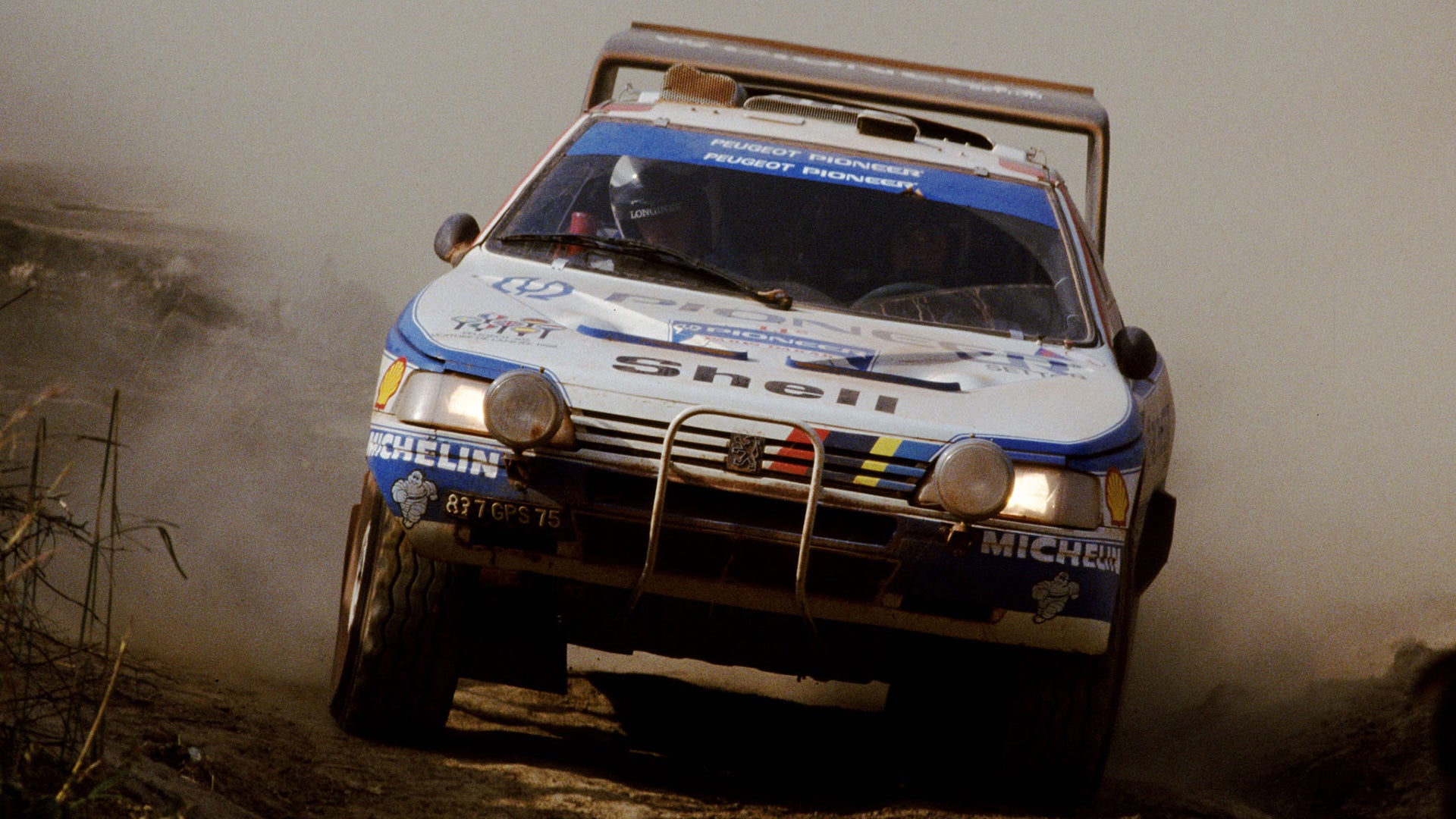 That Time Ari Vatanen Lost the Dakar Rally Because His Peugeot Got Stolen for Ransom