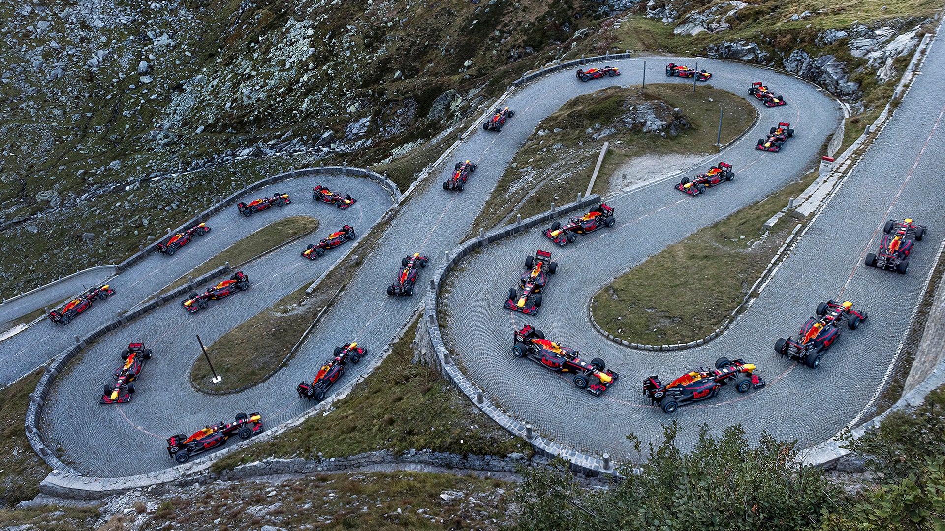 Watch This Red Bull Racing F1 Car Tackle A Swiss Mountain Pass