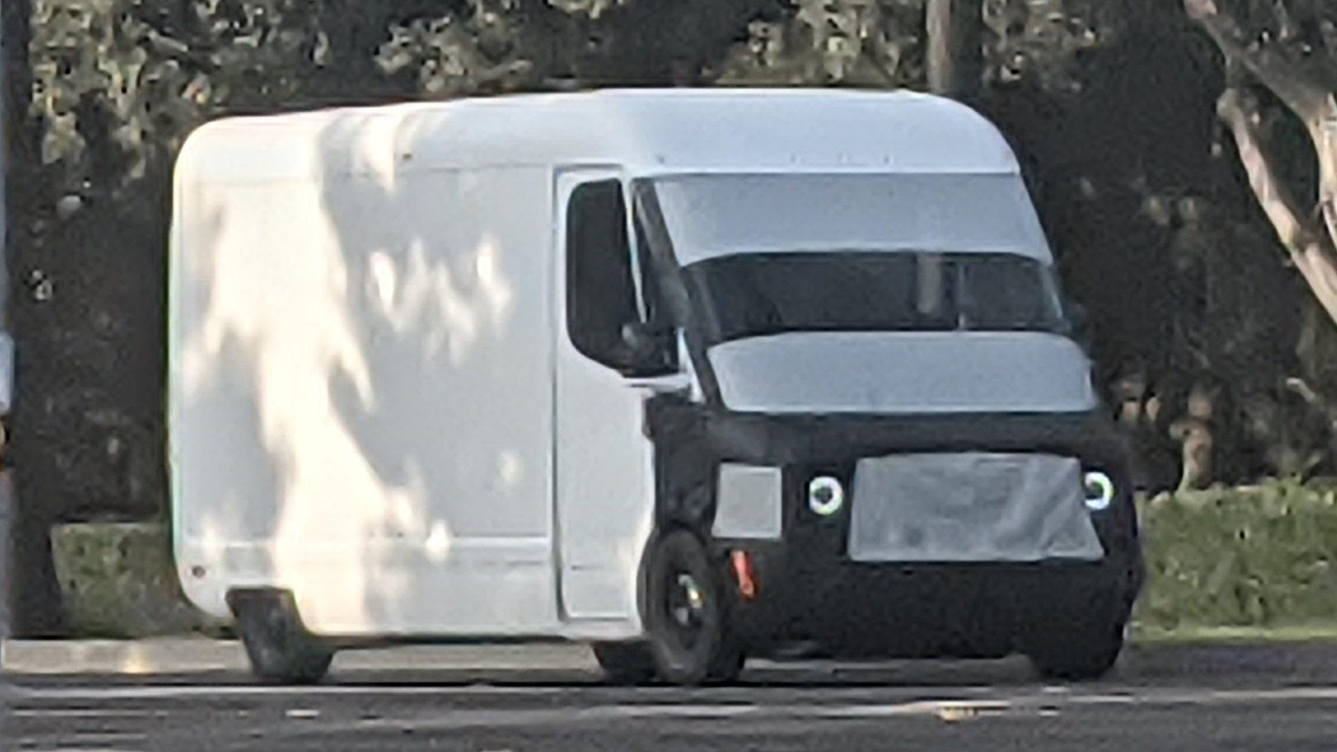 Rivian’s Amazon Delivery Vans Really Exist, And These Photos Show One Testing in Public
